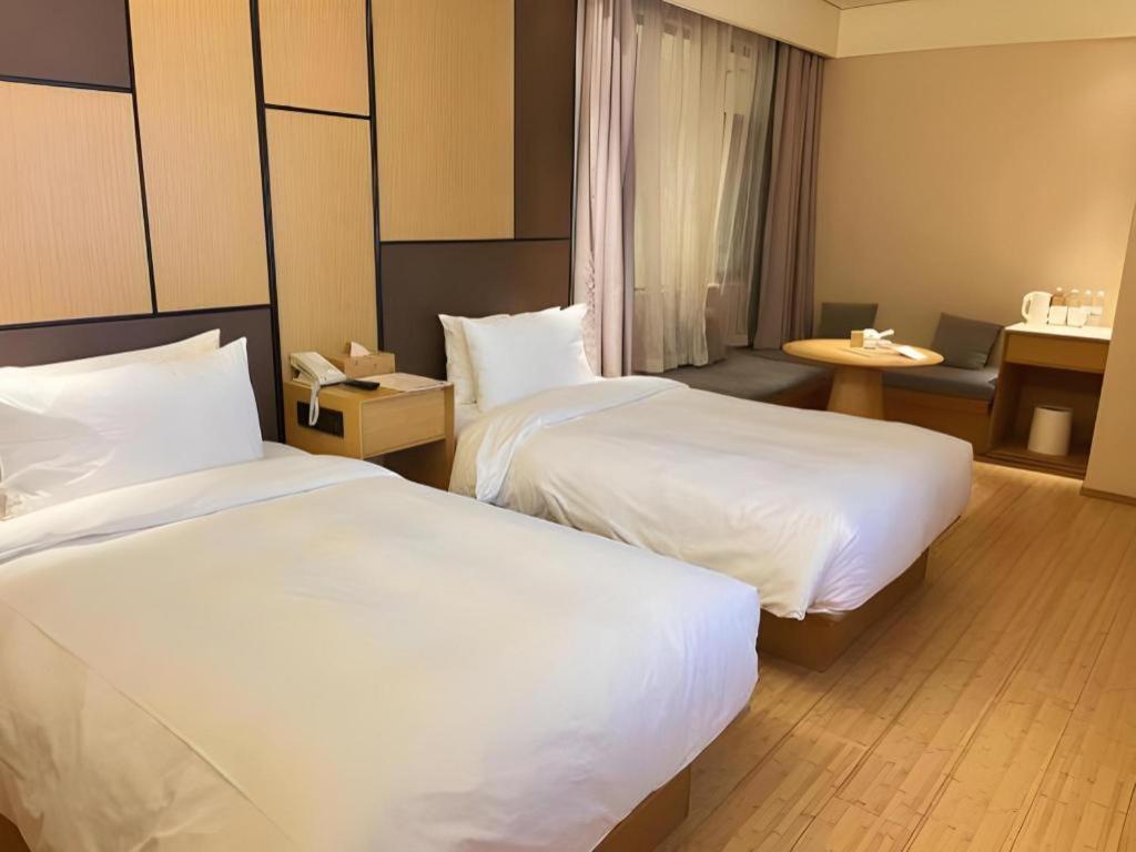 Ji Hotel Shanghai The Bund Tiantong Road Екстериор снимка