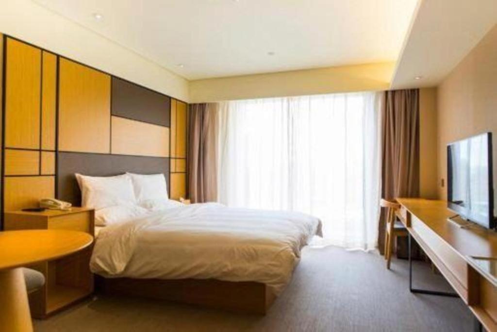 Ji Hotel Shanghai The Bund Tiantong Road Екстериор снимка