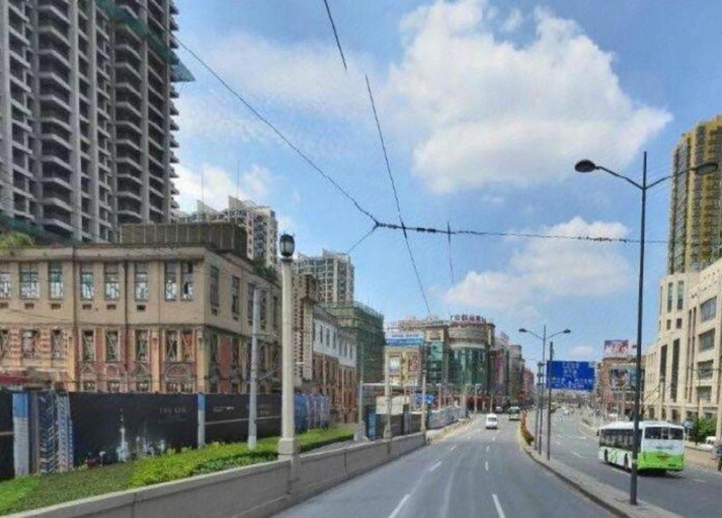 Ji Hotel Shanghai The Bund Tiantong Road Екстериор снимка