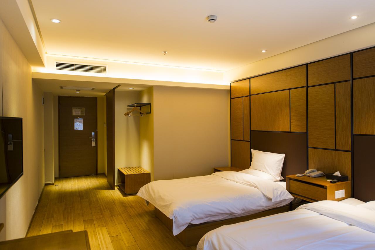 Ji Hotel Shanghai The Bund Tiantong Road Екстериор снимка