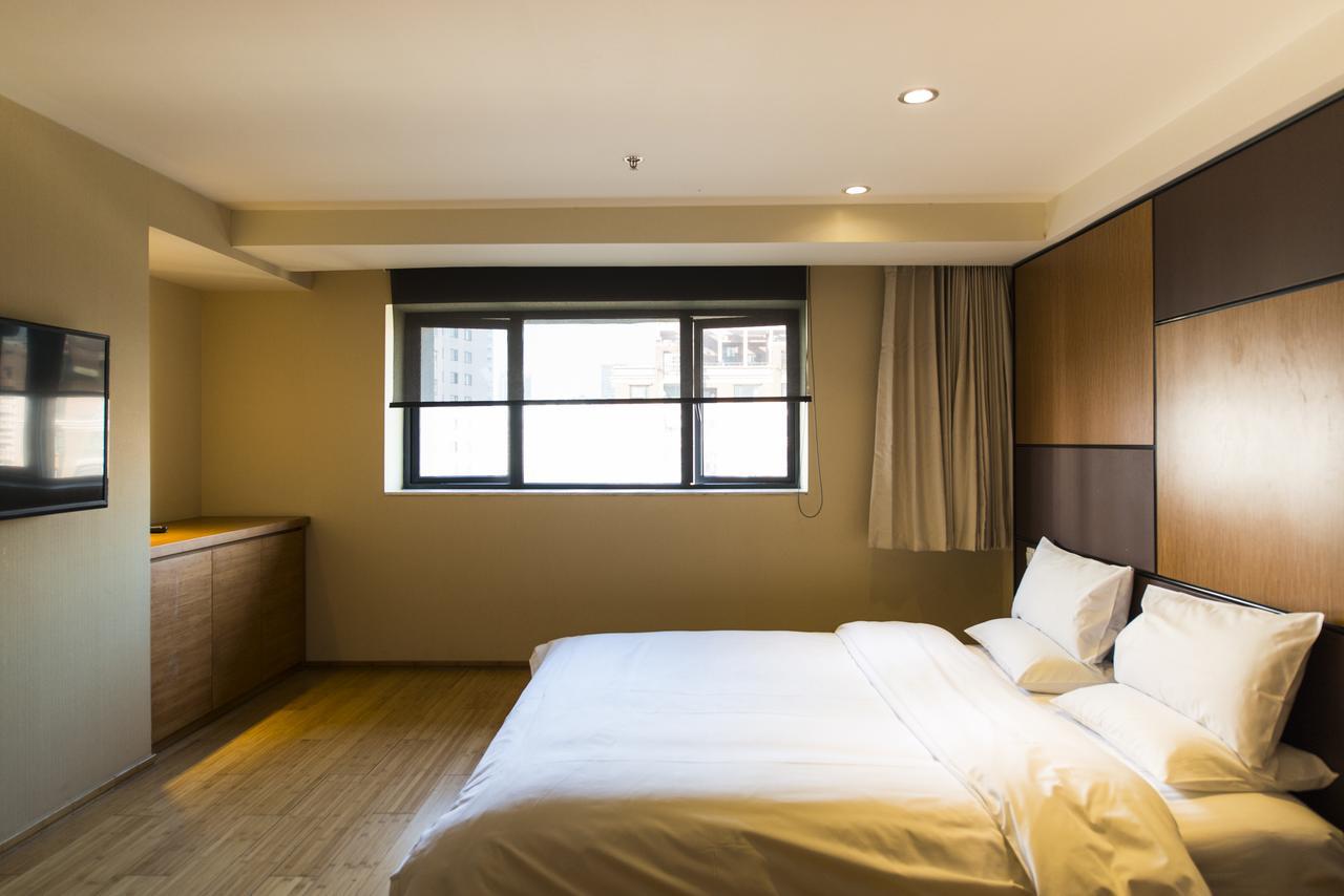 Ji Hotel Shanghai The Bund Tiantong Road Екстериор снимка